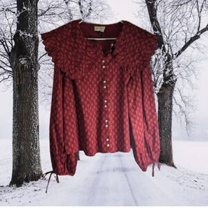 Universal Threads XXL NWOT Polyester Long sleeve red top. fall/winter office